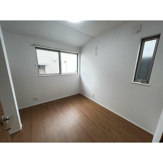 ３階洋室約５帖