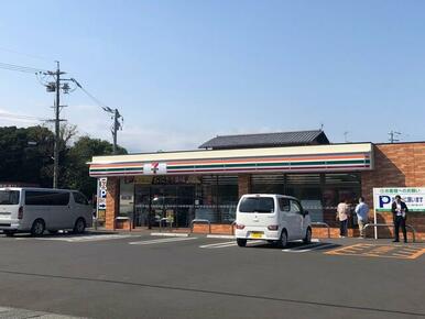 セブンイレブン焼津小土店