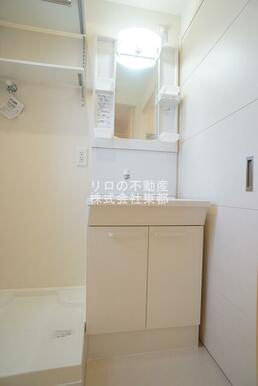 嬉しい洗面台は独立タイプ！