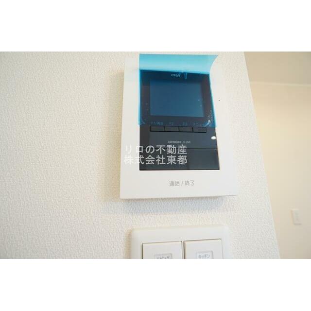 訪問者が一目で分かるＴＶモニタ付インターホンです！