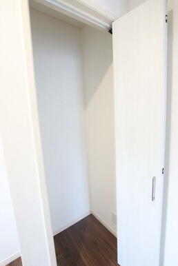 ◆キッチン横に収納あり◆
