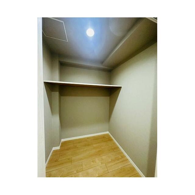 リフォーム済みの納戸の様子