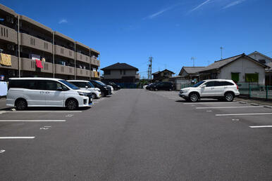 全室駐車場並列２台可です