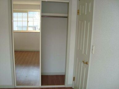 クローゼット（洋室１）