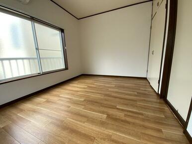 洋室（２面採光）