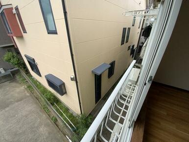 壁付け物干しアームあります。