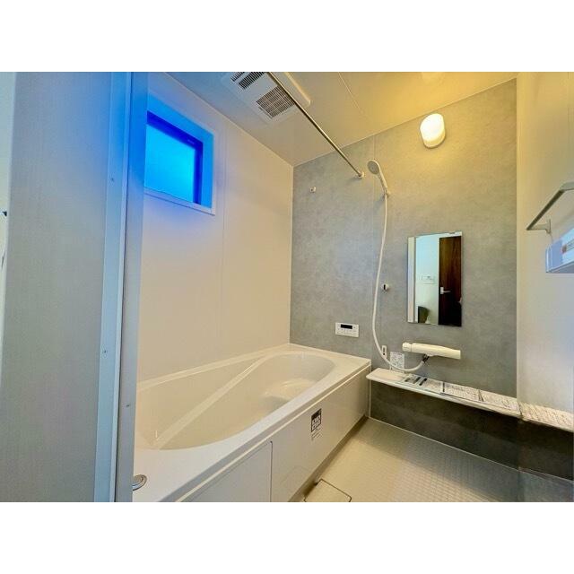 たまりがちな疲れやモヤモヤイライラはバスタイムですっきり洗い流して（2号棟）