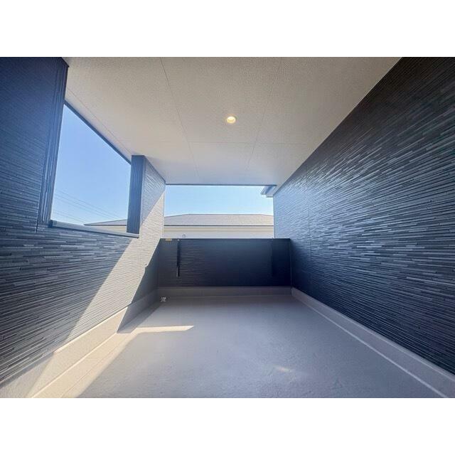 開放感あふれるバルコニーで深呼吸！（2号棟）