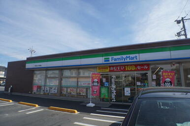 ファミリーマート宇都宮みどり野南店