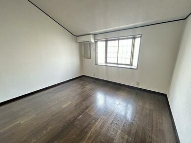 ※写真は別号室のものです。