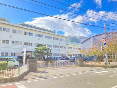 八万小学校