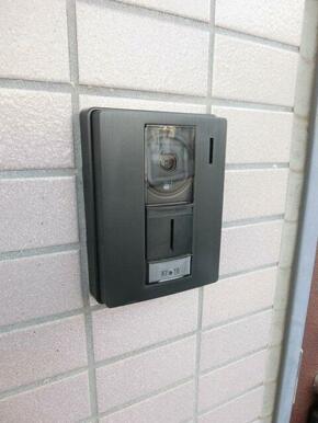 モニターフォン付きです。