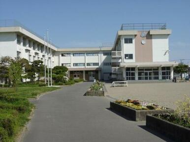 鶴谷小学校