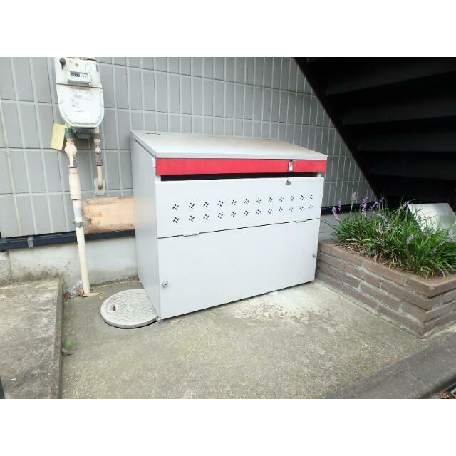 なんと敷地内ゴミ捨て場あります！