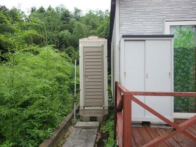 物置、トイレ付です。