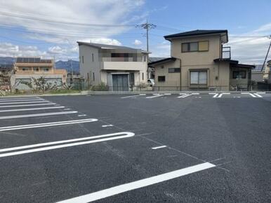 ◆敷地内に各世帯駐車場２台付いております◆