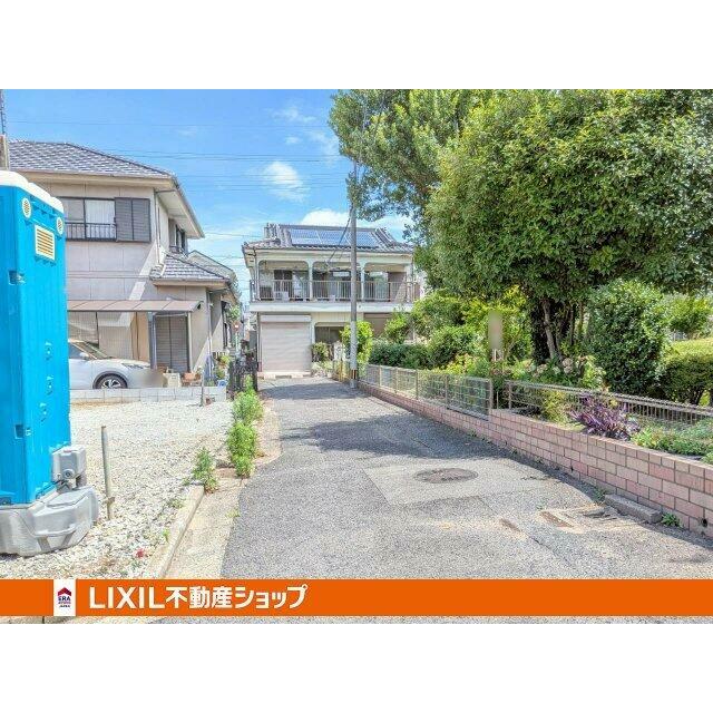 足原小学校まで徒歩約8分です。お子様の通学にも◎　撮影：7/19