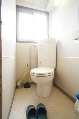 共用トイレ☆清潔感ある洋式トイレです☆