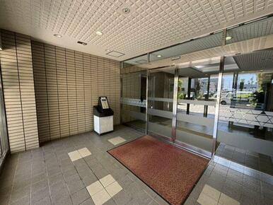 オートロック付きで防犯面も安心♪