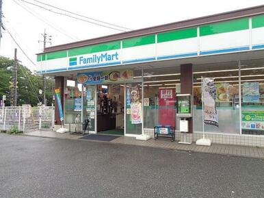 ファミリーマート西武拝島店