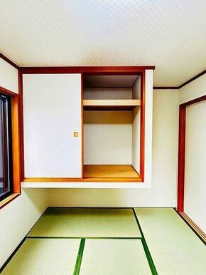 「１階納戸」押入れがございます。お子様のおもちゃも来客布団もすっきり収納可能です。