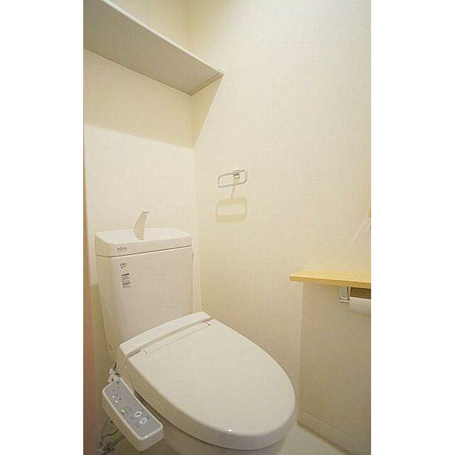 トイレは温水洗浄便座でございます