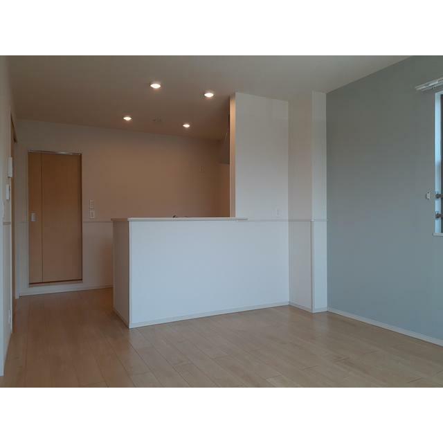 apartment 国母４丁目