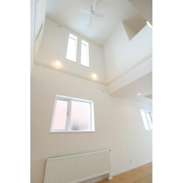 ダイニング吹き抜け