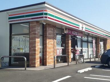 セブンイレブン京目町店