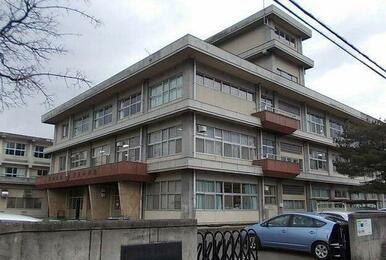 福島市立瀬上小学校まで850m