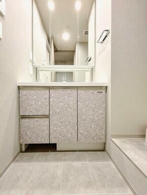 ※写真は同タイプ住戸です。