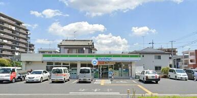 ファミリーマート三郷早稲田七丁目店