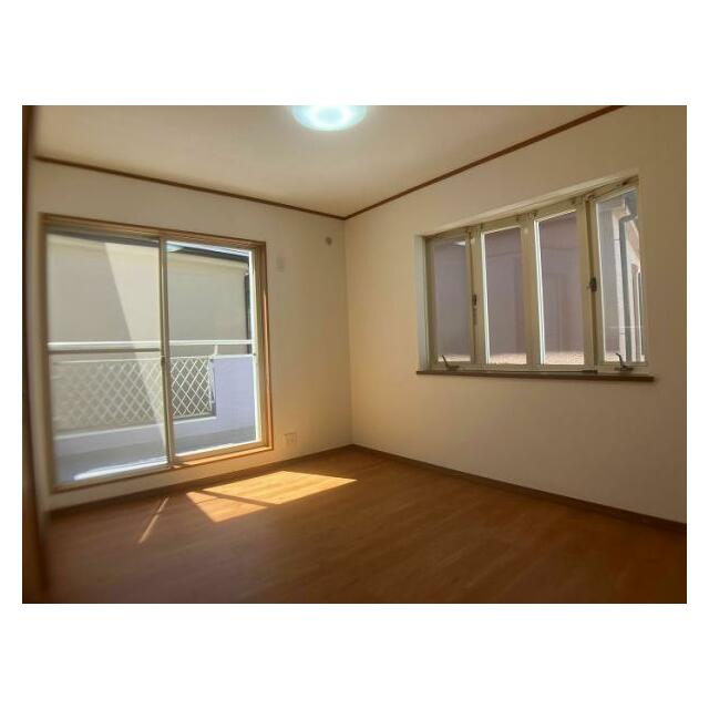2階西側洋室　6帖