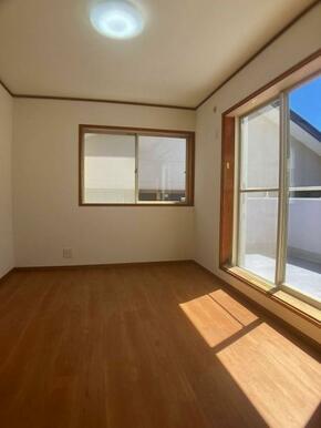 2階東側洋室　6帖