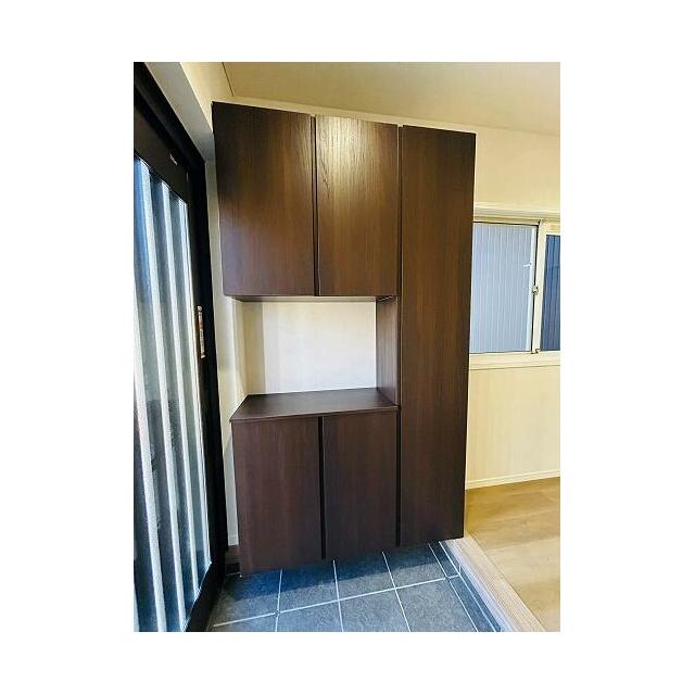 「玄関」靴箱がございます。