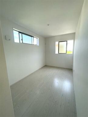 ２階洋室５．５帖♪