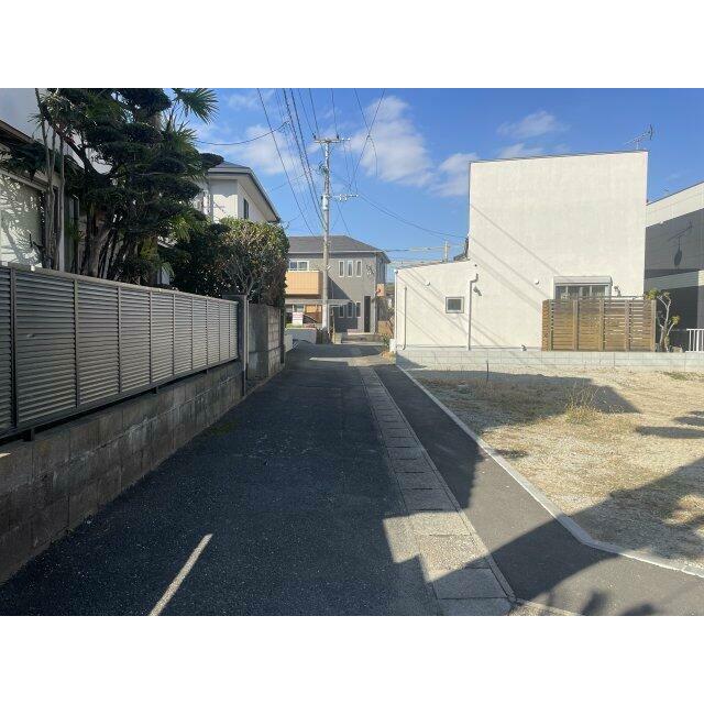 ◆西側前面道路◆現地（2026年1月）撮影