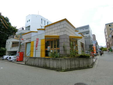 仲町台駅前郵便局