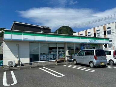 ファミリーマート 重富麓店