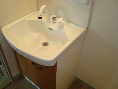 洗髪洗面化粧台