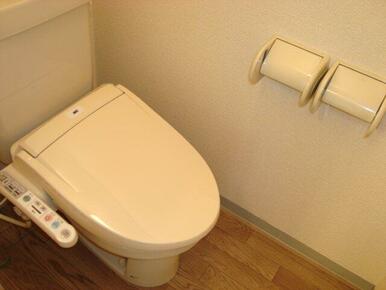 シャワー付トイレ