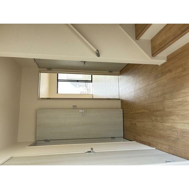 開ければ広がる、閉じれば落ち着く玄関（3号棟）