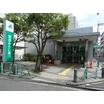 銀行