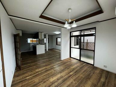 こちらのリビングで趣味の時間をお楽しみください