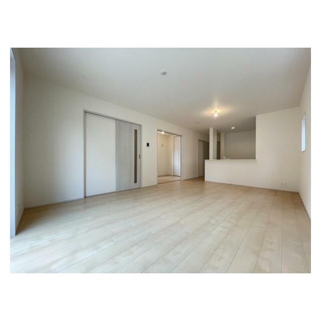 ゆとりある広さと明るさでホッとくつろげるスペースになっています！