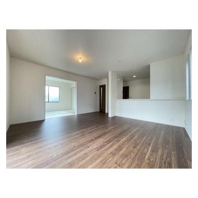 ゆとりある広さと明るさでホッとくつろげるスペースになっています！