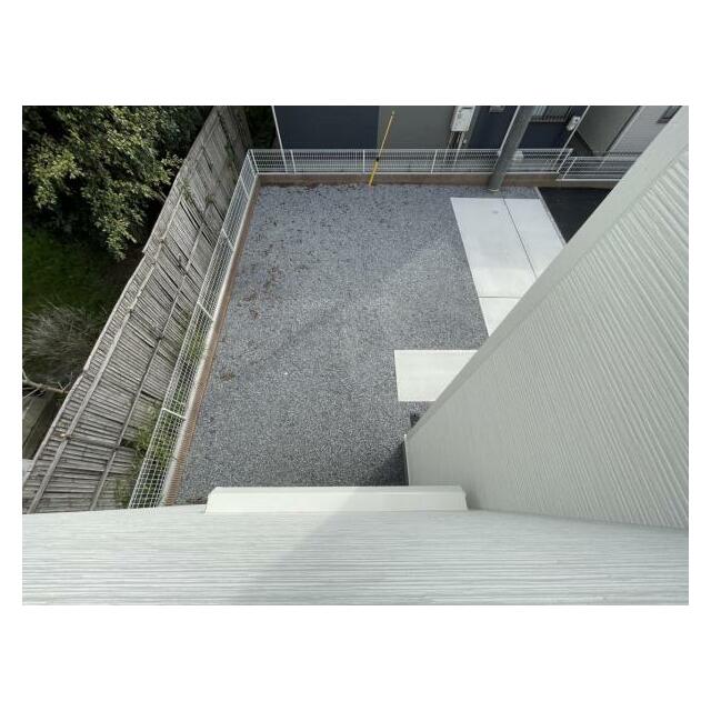 カースペース2台！並列駐車もできます♪