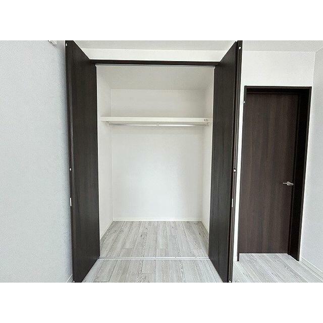 ３階西側洋室クローゼット