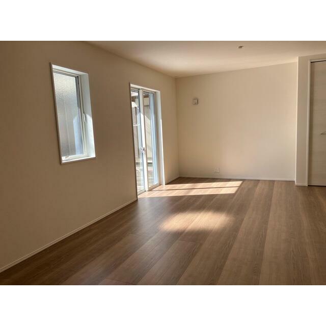 リビングと洋室の使い分けで生活にメリハリを（1号棟）