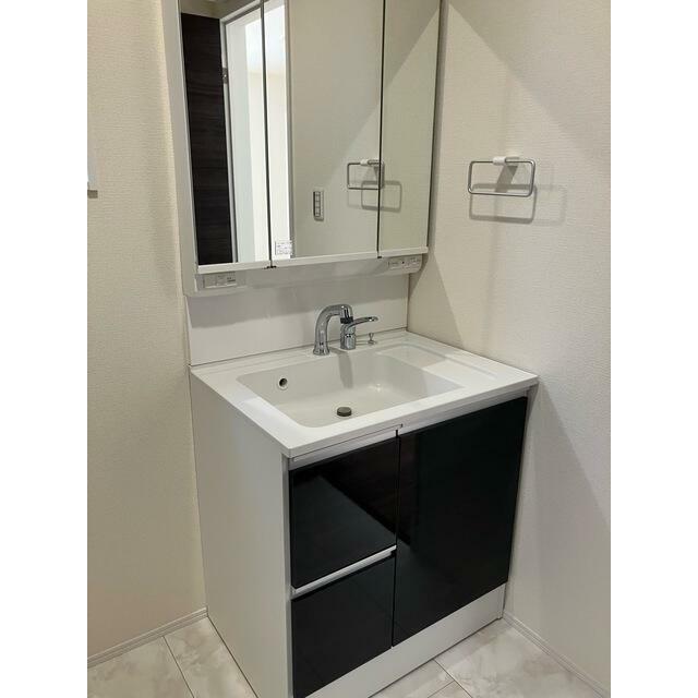 お化粧やヘアセットが楽しくなる洗面スペース（1号棟）